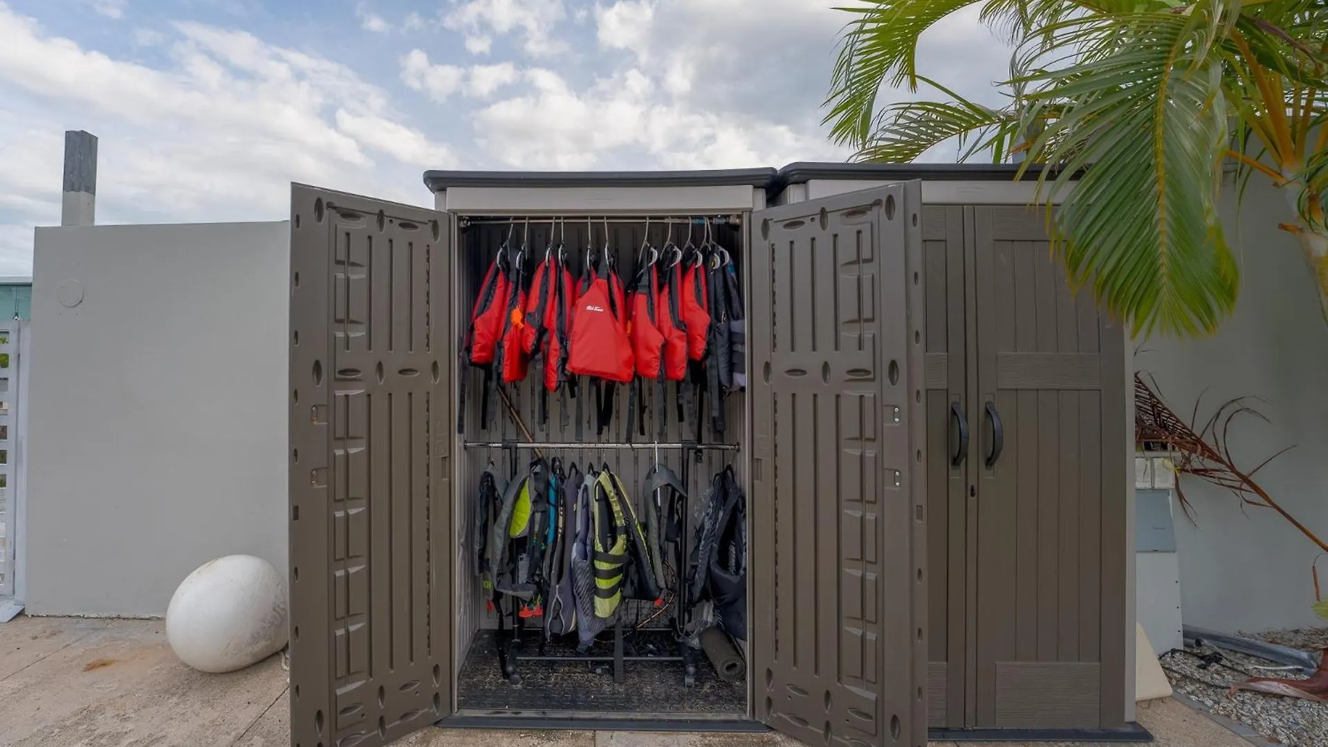 Pinones Waterfront Luxury Home With Dock In San Juan