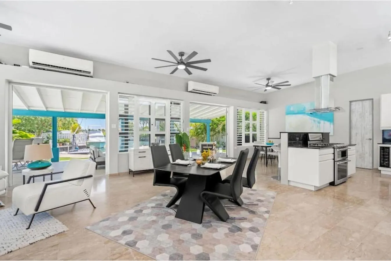 Pinones Waterfront Luxury Home With Dock In San Juan בית נופש